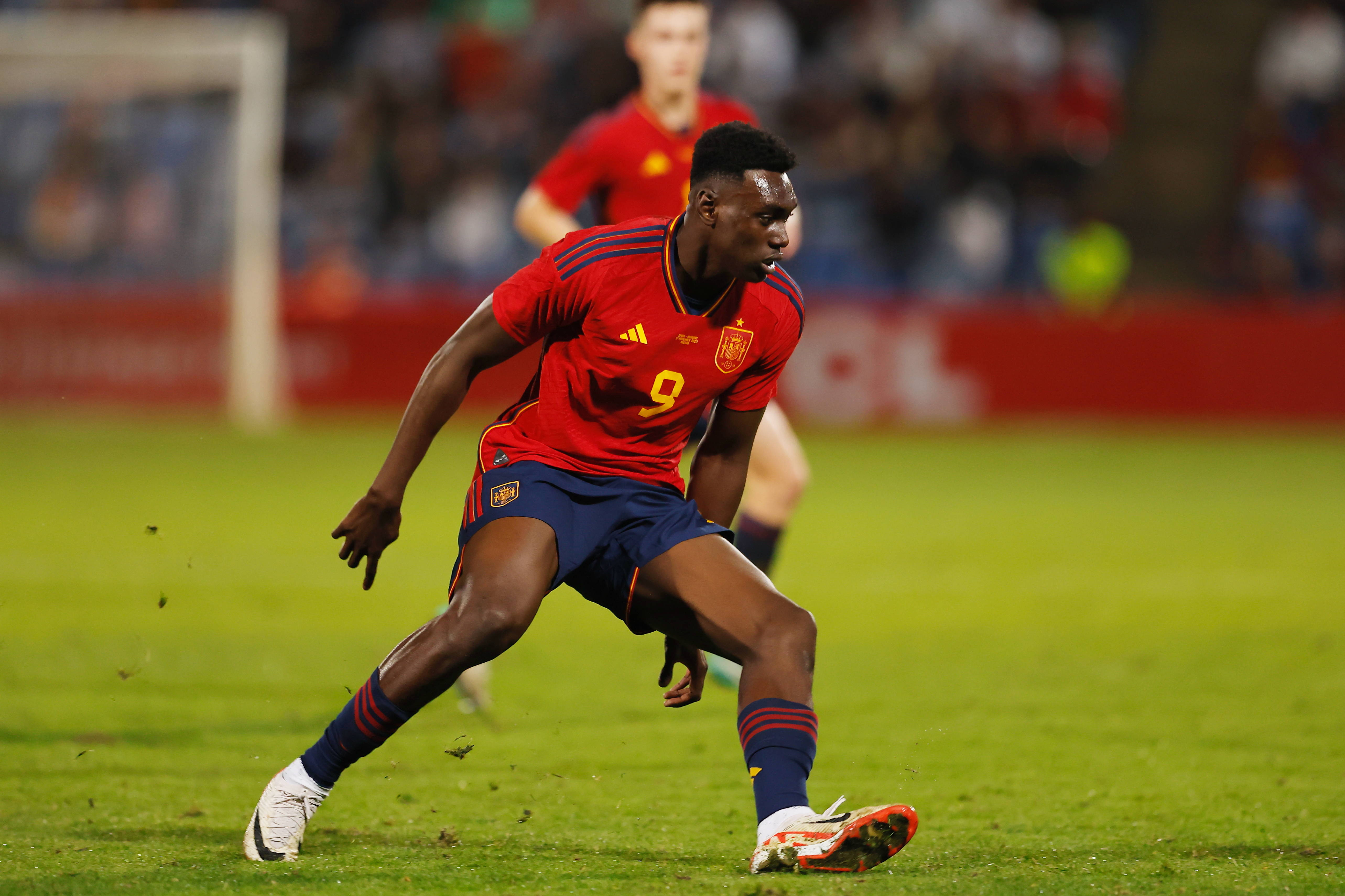 Spania mai are un giuvaier! Diego Simeone l-a făcut să plângă și l-a exilat, dar acum a marcat 4 goluri într-o repriză la națională